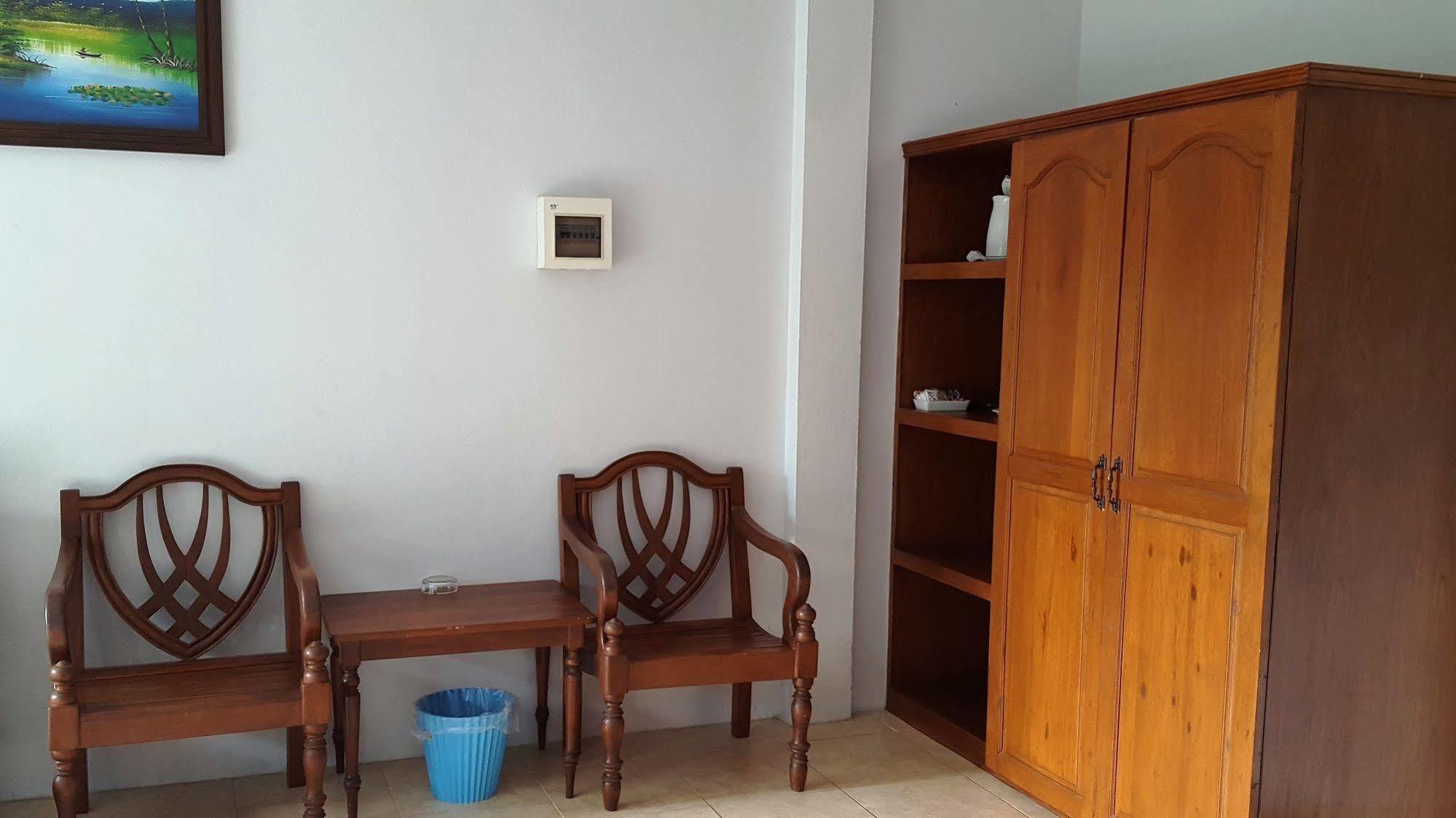 Holiday Guest House Chaweng  Exterior foto